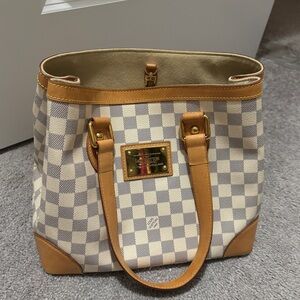 Louis Vuitton Hampstead pm bag in monogram print